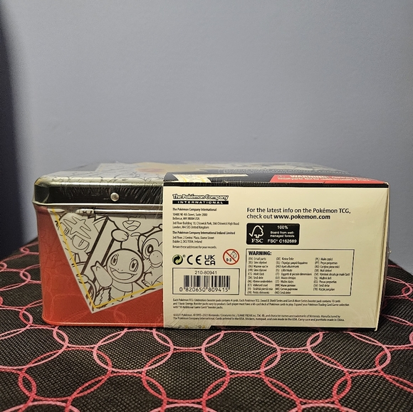 Pokemon Celebrations Collector Chest - Picture 6 of 8